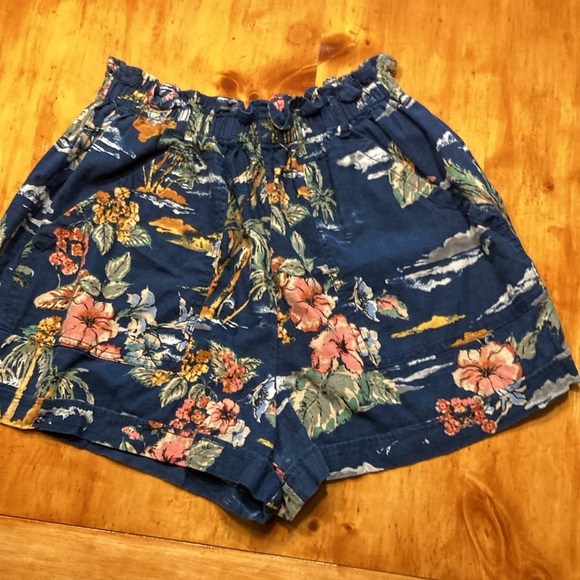 Tropical Print Paper Bag Style Pull On Shorts - Picture 3 of 11